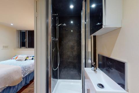 Studio to rent, Anson Road