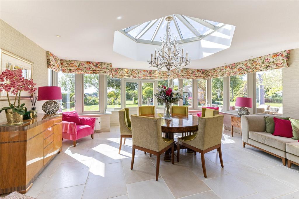 Breakfast Room