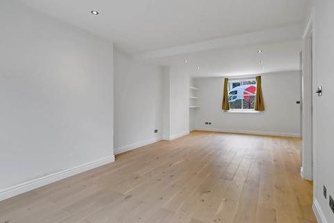 undefined, St. Pauls Crescent, London