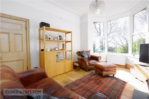 3 bedroom terraced house for sale, Huddersfield Road, Lees, Oldham, OL4