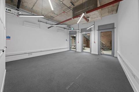 Industrial unit to rent, 566 Cable St London E1W 3HB