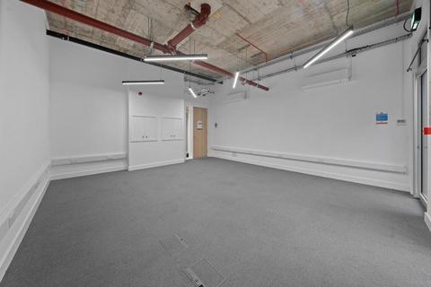Industrial unit to rent, 566 Cable St London E1W 3HB