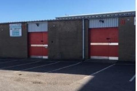 Warehouse to rent, Avro Way Melksham SN12 6TP