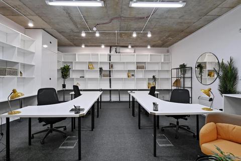 Warehouse to rent, Fountayne Rd London N15 4QL