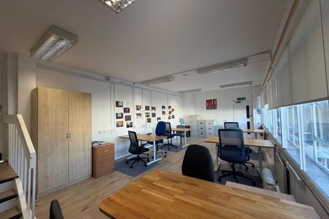 Office to rent, 181 Mortimer Rd London NW10 5TN