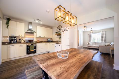 4 bedroom semi-detached house for sale, Newton-Le-Willows WA12