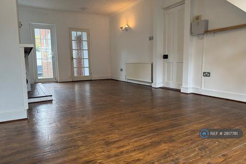 3 bedroom semi-detached house to rent, Methuen Street, Southampton, SO14