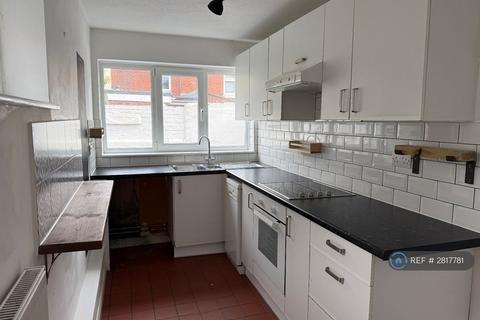 3 bedroom semi-detached house to rent, Methuen Street, Southampton, SO14
