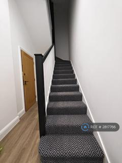 2 bedroom flat to rent, Church Road, London, W3