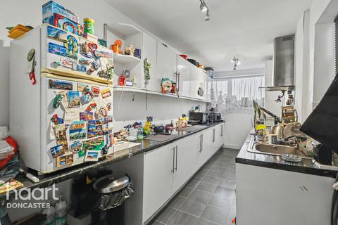 2 bedroom terraced house for sale, Bentley Road, Bentley, Doncaster