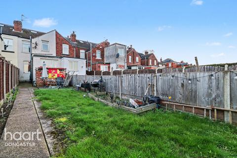 2 bedroom terraced house for sale, Bentley Road, Bentley, Doncaster