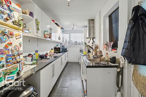2 bedroom terraced house for sale, Bentley Road, Bentley, Doncaster