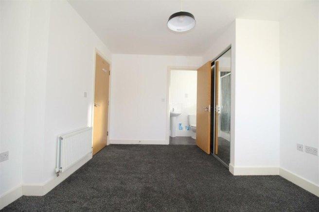 4-dalmeny-way-kt18-7bl-966946