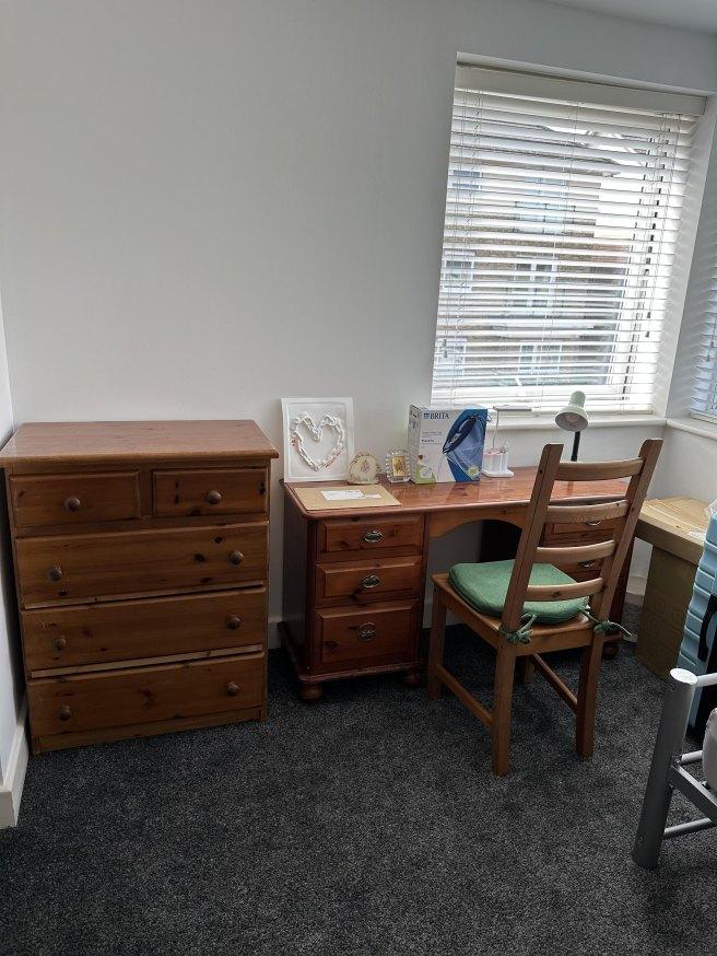 4-dalmeny-way-kt18-7bl-1049489