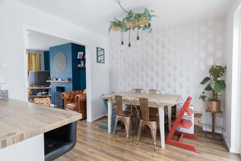 3 bedroom terraced house for sale, Fernhurst Close, Crawley RH11