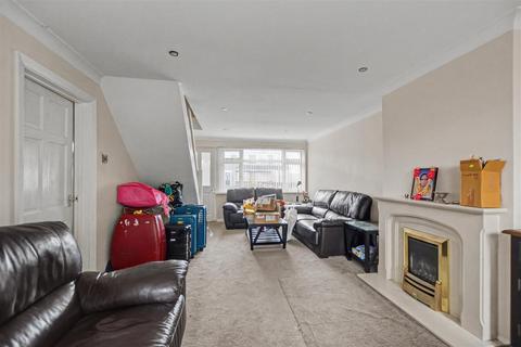 3 bedroom semi-detached house for sale, Farndale Close, Long Eaton