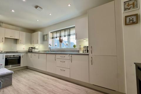 2 bedroom coach house for sale, Worrall Drive, Wouldham ME1