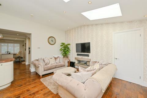 3 bedroom semi-detached house for sale, The Oxleys, Harlow
