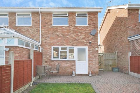 2 bedroom semi-detached house for sale, Stoneydale Close, Swadlincote, DE11