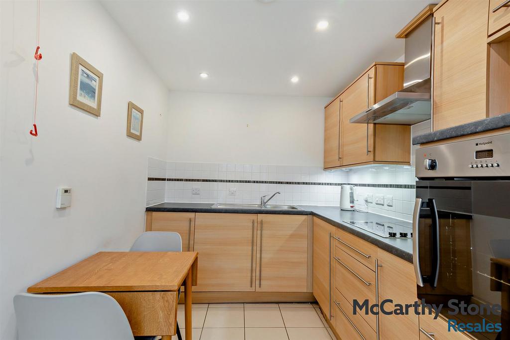 8680482-interior19-800.jpg