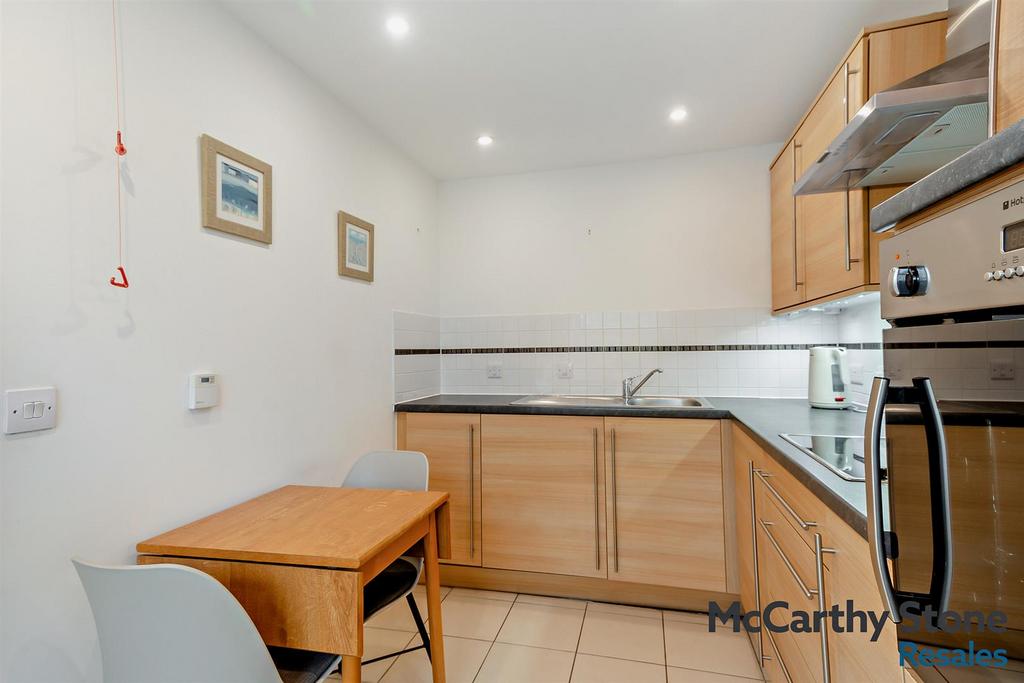 8680482-interior18-800.jpg