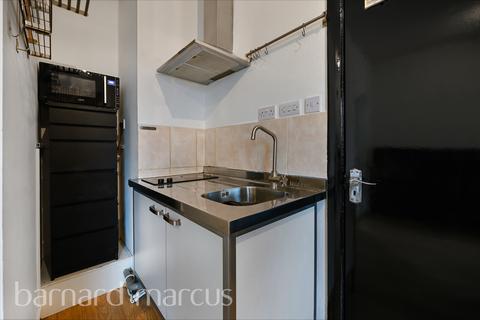 Studio to rent, Walworth Road, LONDON