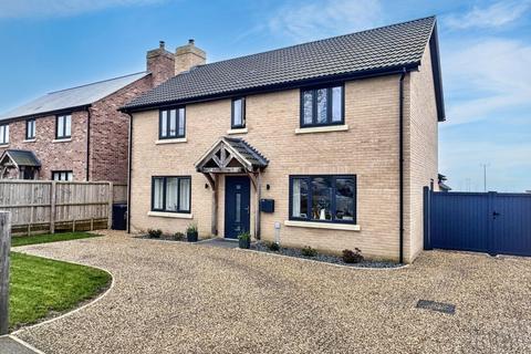 4 bedroom detached house for sale, Church Road, Wicken