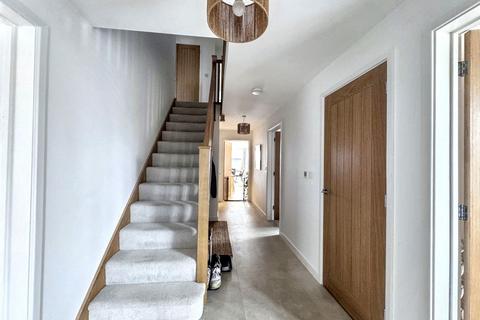 4 bedroom detached house for sale, Church Road, Wicken