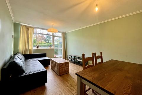 2 bedroom flat to rent, Shire Oak Road, LEEDS
