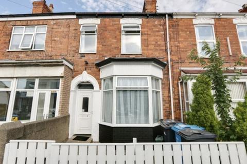 3 bedroom terraced house to rent, Newland Avenue, Hull, HU5