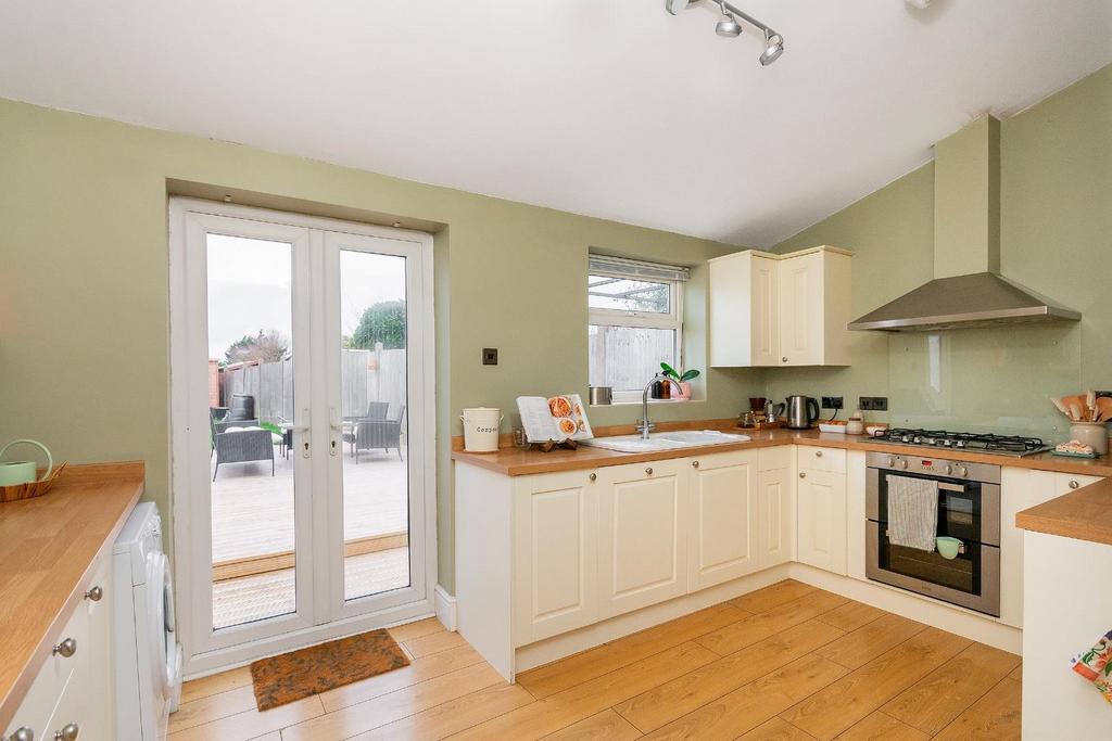 5 T6 RFS - Kitchen C.jpg