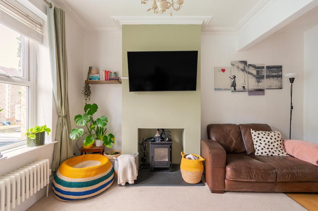 5 T6 RFS - Living Room B.jpg
