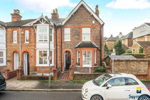 3 bedroom detached house for sale, Testard Road, Surrey GU2