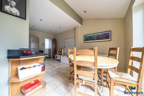 3 bedroom detached house for sale, Testard Road, Surrey GU2