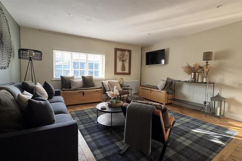 2 bedroom apartment for sale, Barbican Court, Plymouth PL4