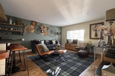2 bedroom apartment for sale, Barbican Court, Plymouth PL4