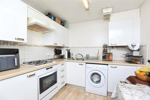 1 bedroom flat for sale, Radnor Close, Maidstone, Kent, ME14