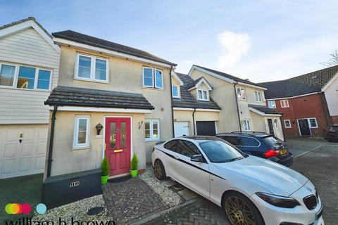 3 bedroom link detached house to rent, Jamestown Close, HARWICH