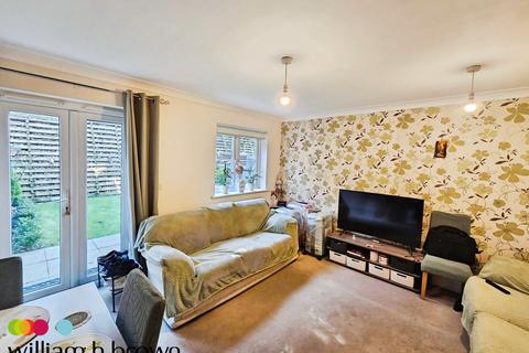 3 bedroom link detached house to rent, Jamestown Close, HARWICH