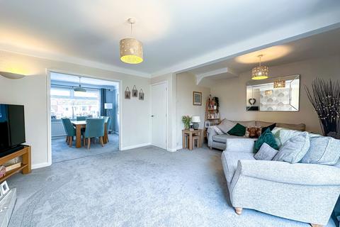 3 bedroom semi-detached house for sale, Haddon Drive, Wirral, CH61