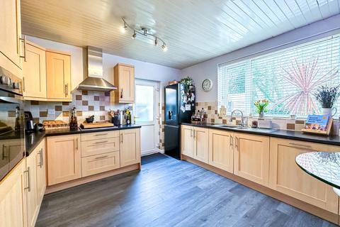 3 bedroom semi-detached house for sale, Haddon Drive, Wirral, CH61