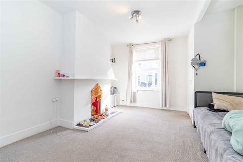 2 bedroom terraced house for sale, Howard Street, Worthing