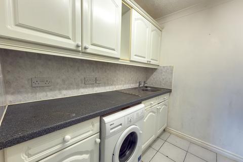 2 bedroom flat for sale, 2 Sherringham House, Station Road, Washington NE38 8NJ