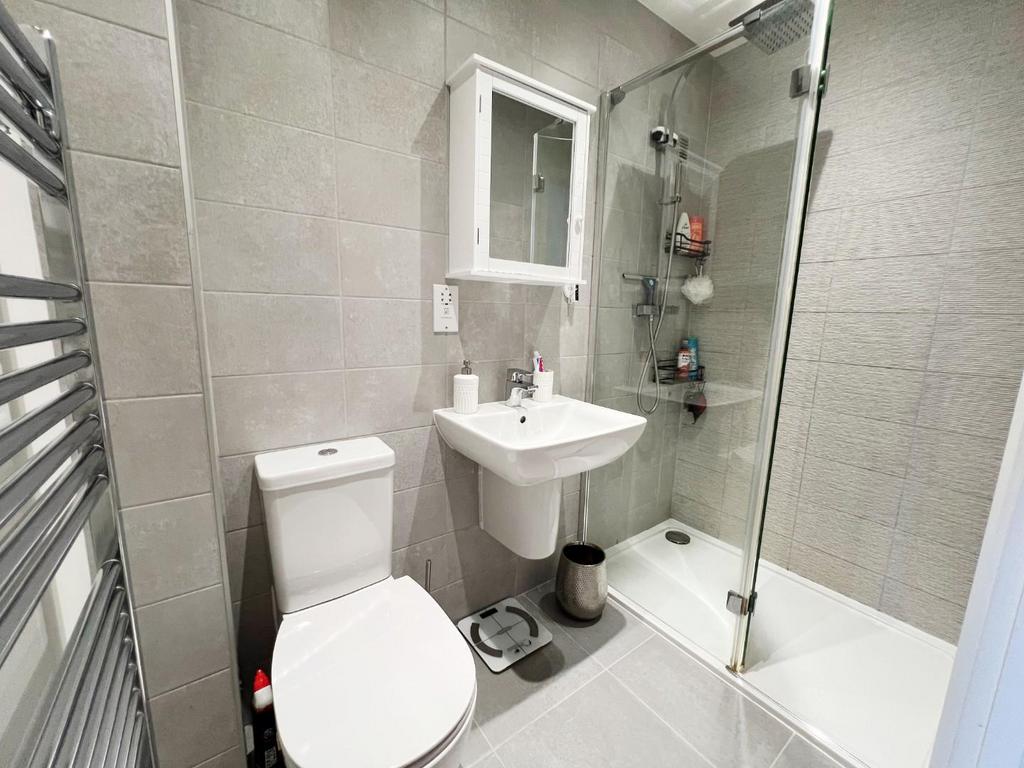 Ensuite