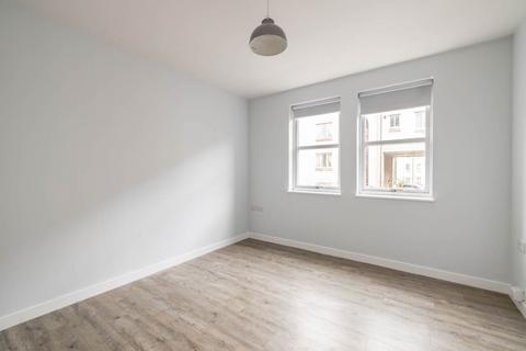 2 bedroom flat to rent, Orwell Terrace, Dalry, Edinburgh