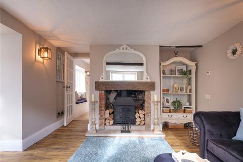 2 bedroom detached house for sale, Clyffe Pypard, Wiltshire SN4