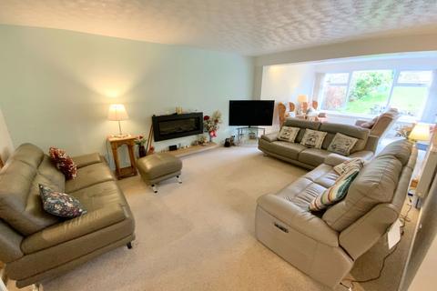 3 bedroom detached house for sale, Tibberton Close, Halesowen B63