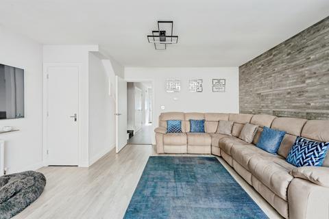 4 bedroom semi-detached house for sale, The Moors, Redhill