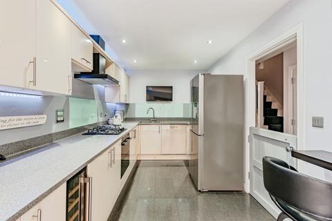 4 bedroom semi-detached house for sale, The Moors, Redhill