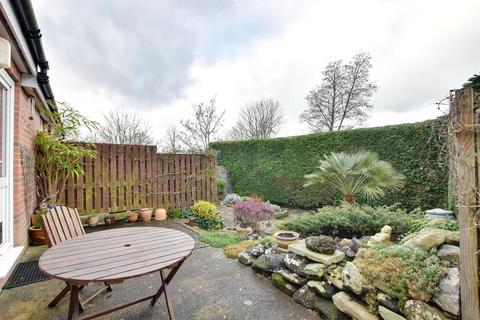 4 bedroom semi-detached house for sale, Old Brickyard, Rye